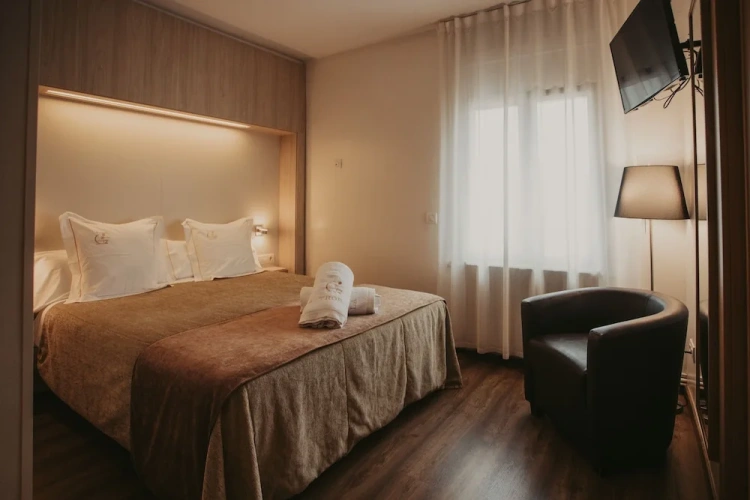 Superior Double room with city view