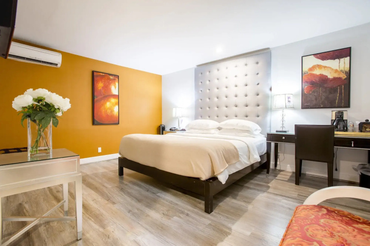 L.A. Sky Boutique Hotel