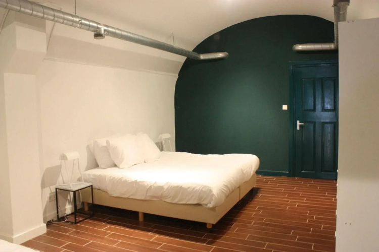 Hotel 26