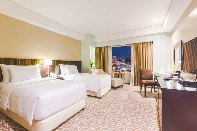 Acacia Hotel Manila