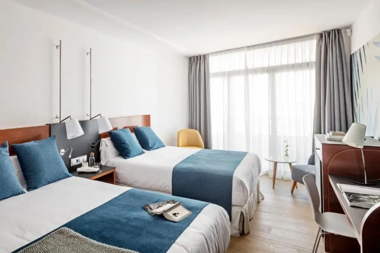 Design Quadruple room