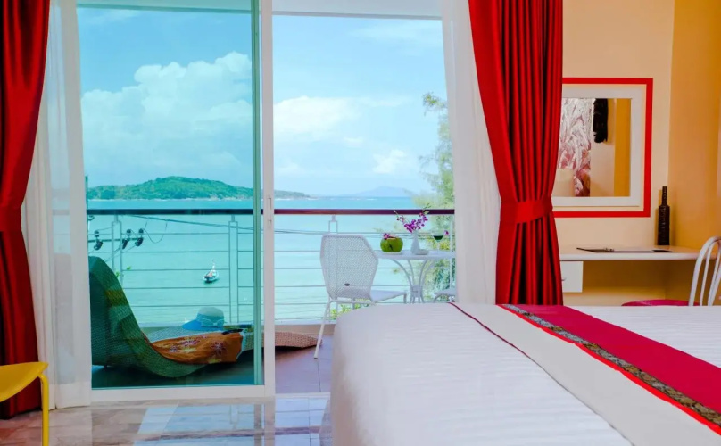 Almali Rawai Beach Residence