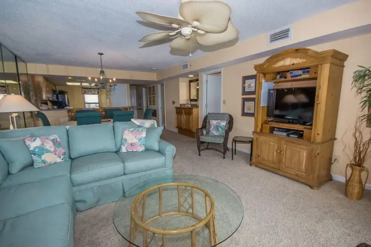 Wind Drift 702e by Youngs Suncoast