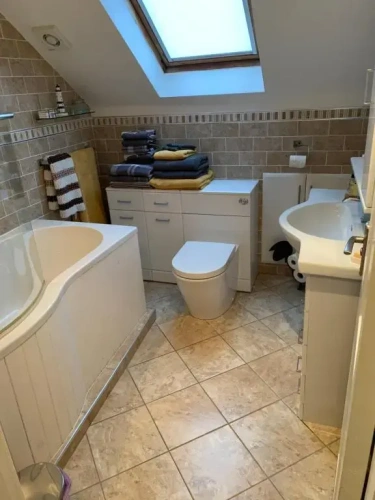 Standard Triple room