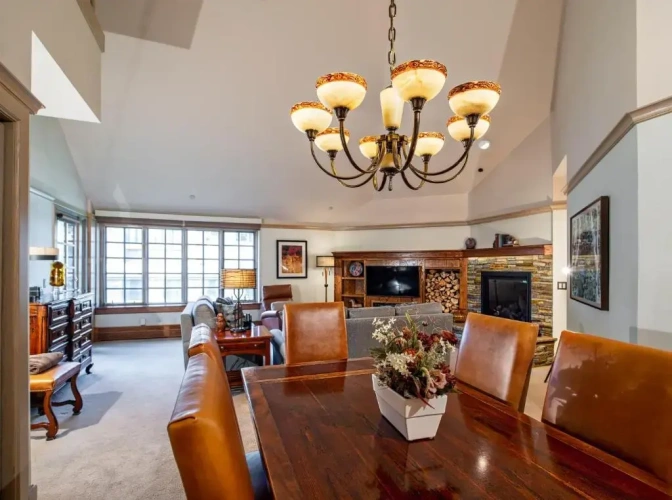 3 Bedrooms Apartment