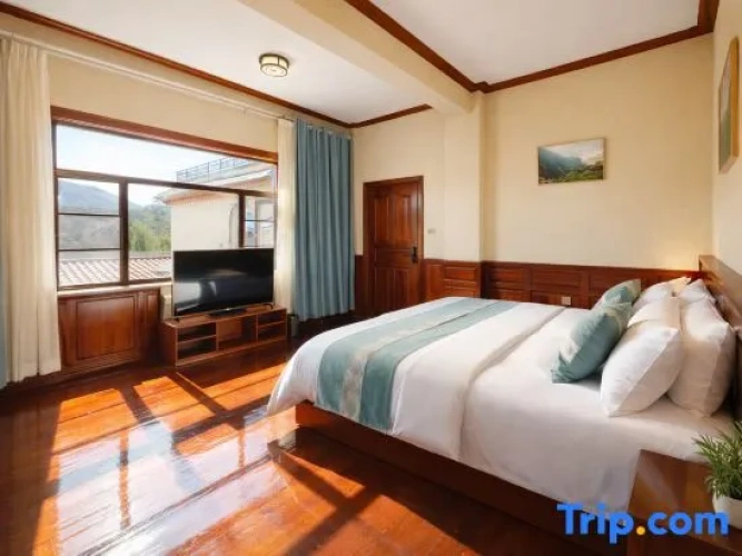 Standard Double room with lake view