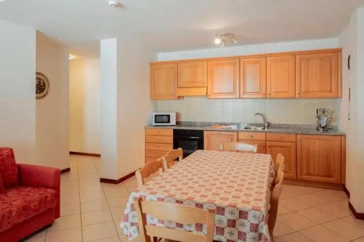2 Bedrooms Apartment with balcony