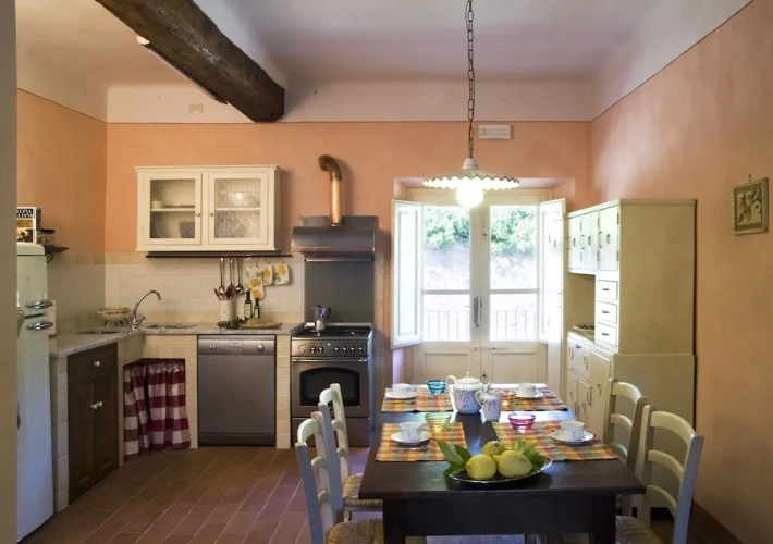 3 Bedrooms Apartment