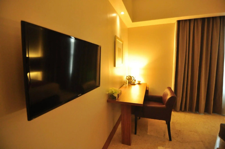 Demelia Hotel