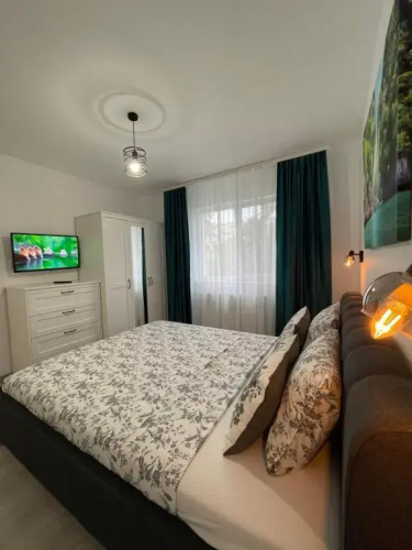 Robert’s Apartament 2