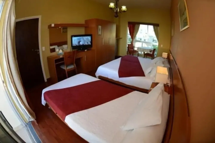Ahiram Hotel