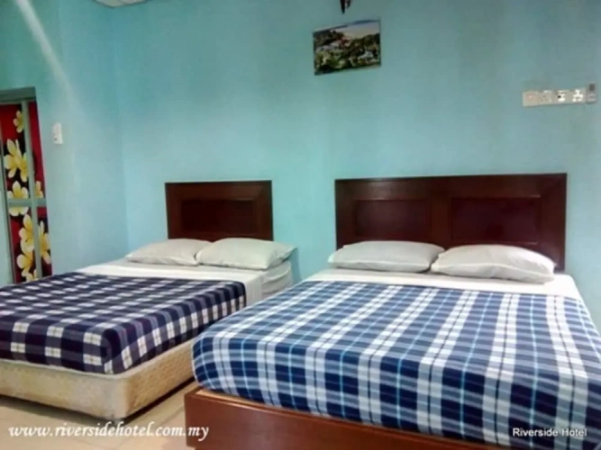 Standard Quadruple room with city view