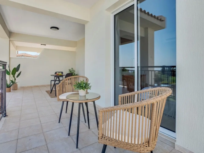 1 Bedroom Apartment with balcony and with ocean view
