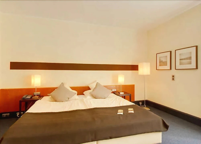 Tide Hotel