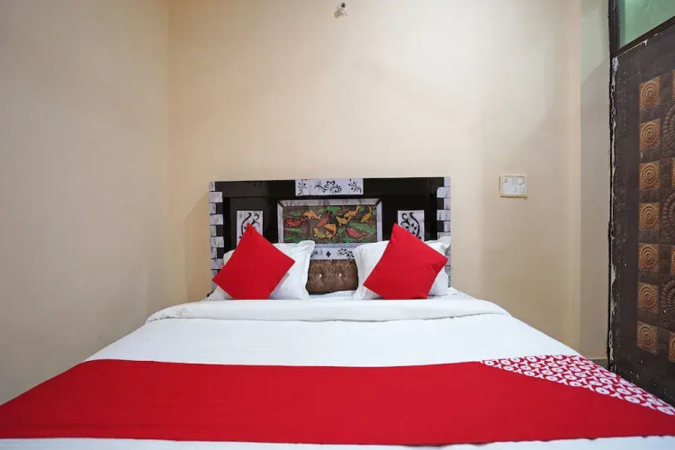 Oyo 60689 Ss Villa