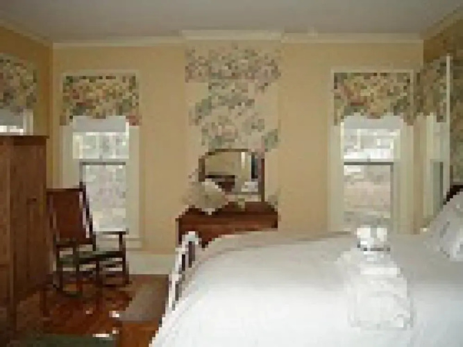 Vintage Gardens Bed & Breakfast