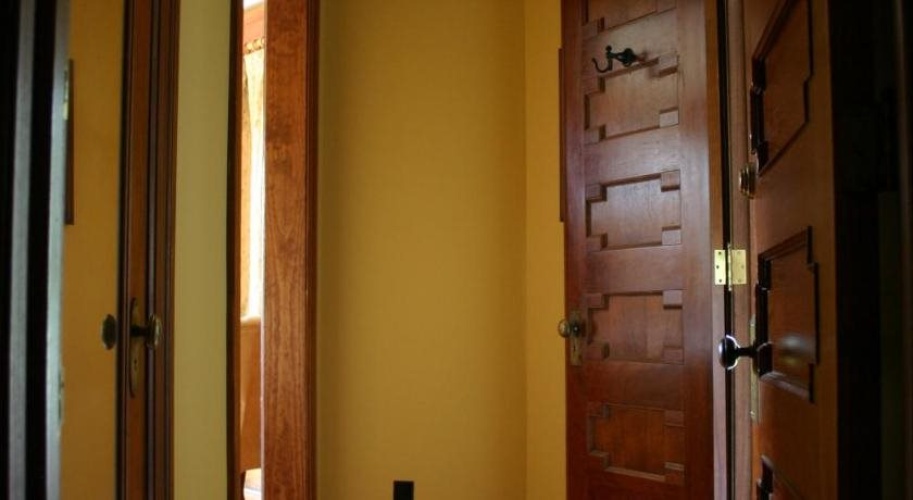 Showers Inn photo 19