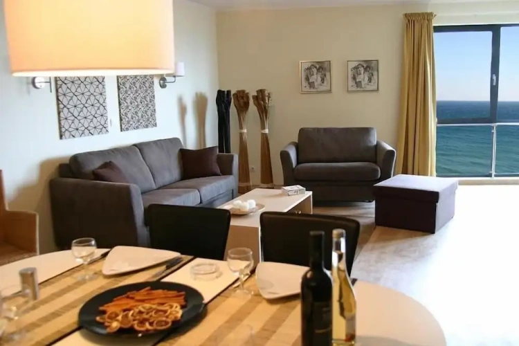 1 Bedroom Apartment with balcony