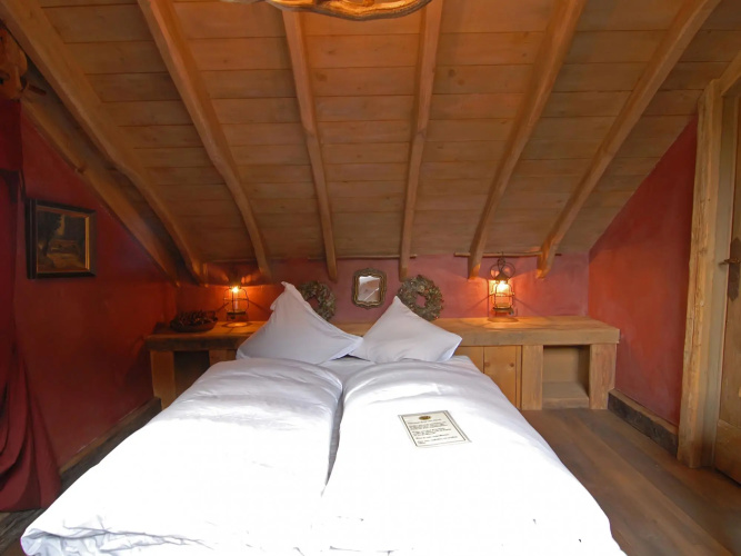 Opulent Chalet in Thirimont With Turkish Steambath