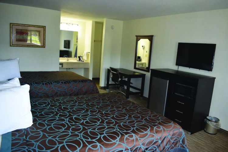 Madison Inn Lodge