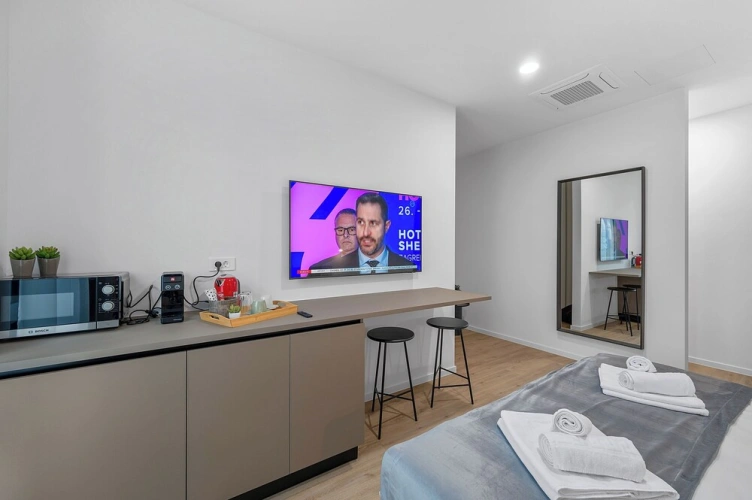 Classic Double room with city view