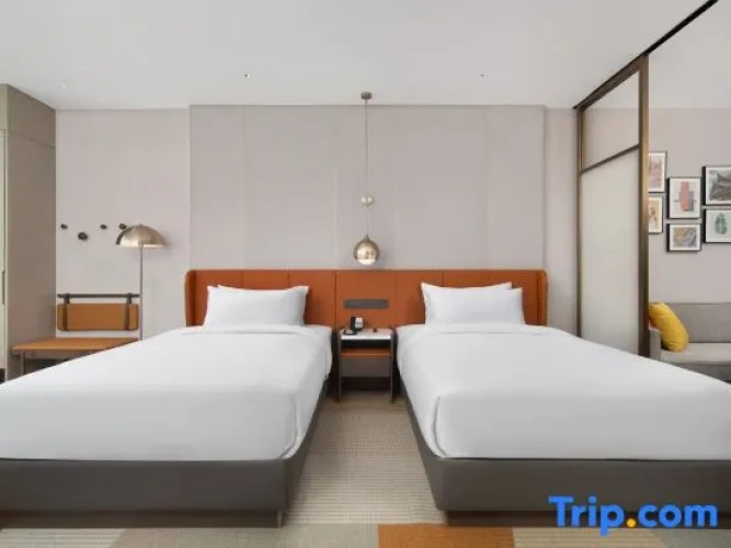 Deluxe Quadruple Suite