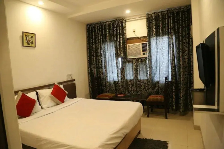 Hotel Surya