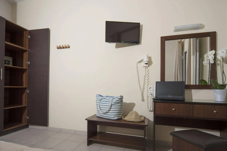 Metaxa Apartments