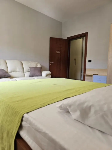 Elly Seaside Apartment