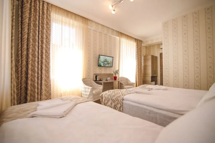 Hotel Kera