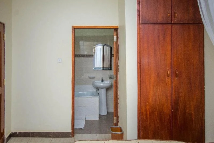 Kanfi Hotel