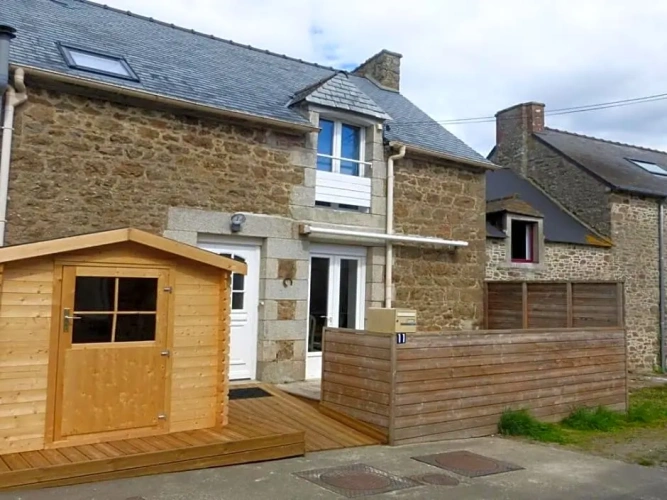 3 Bedrooms Cottage