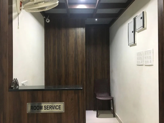 Hotel Paras