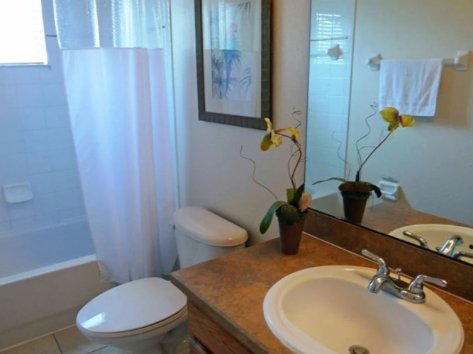 Bahama107b 2 Br condo by RedAwning