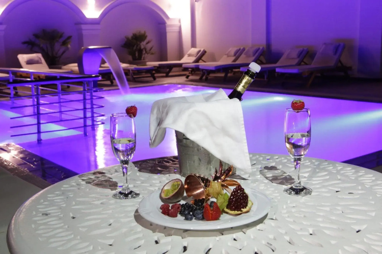 Empire Hotel