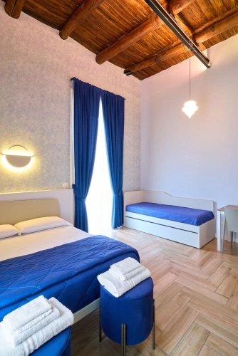 Superior Quadruple room with city view