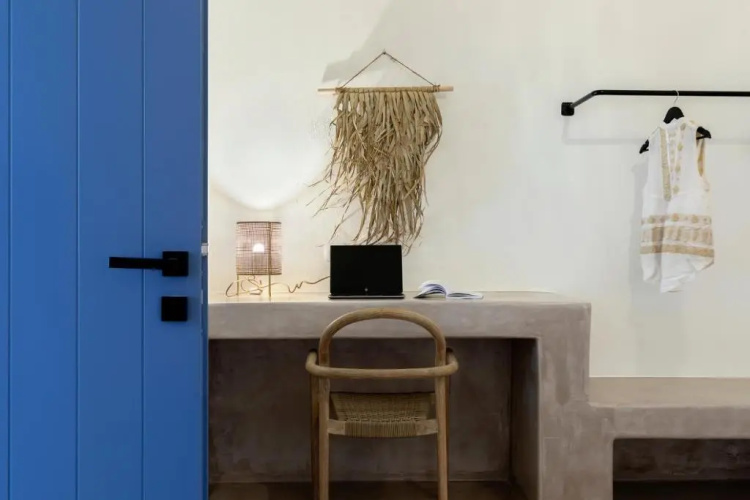 Acave Santorini Suites