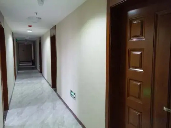 Lu Qi Ba Hotel