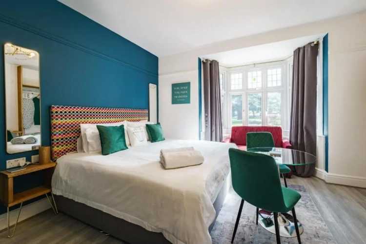 Superior Triple room