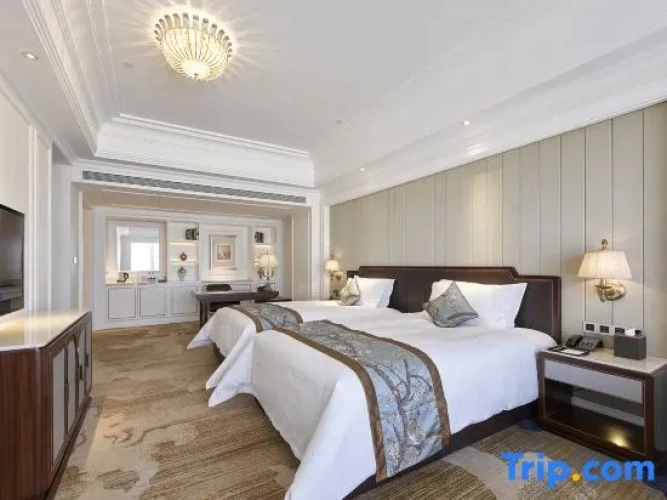 Executive Twin room with river view