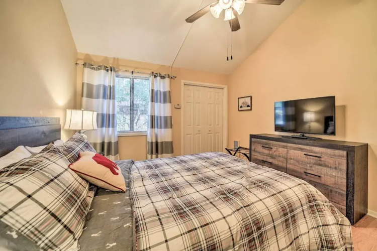 Sunny Sapphire Townhome W/ Resort Amenities! - Cashiers, NC