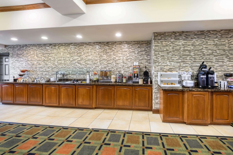 La Quinta Inn & Suites by Wyndham Longview North photo 16