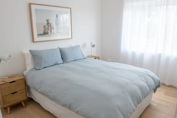 3 Bedrooms Cottage with balcony and beachfront