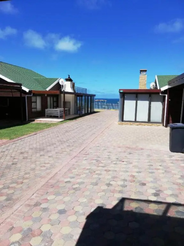 94 Sea Cottage