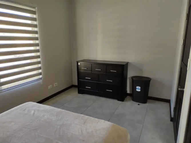 #1 New & Modern 2 bed Suite With Shared Pool