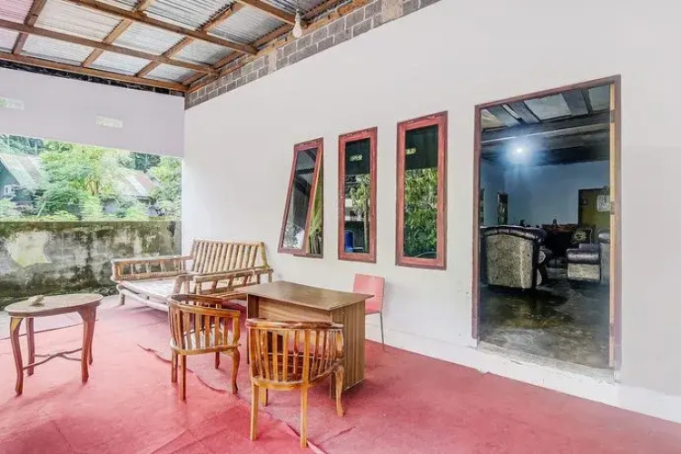 OYO 90924 Tarsius Homestay