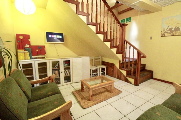 4 Bedrooms Cottage