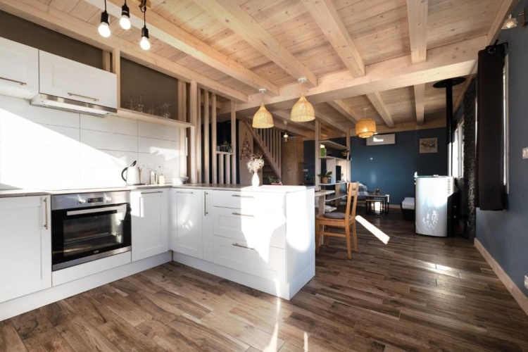 2 Bedrooms Cottage
