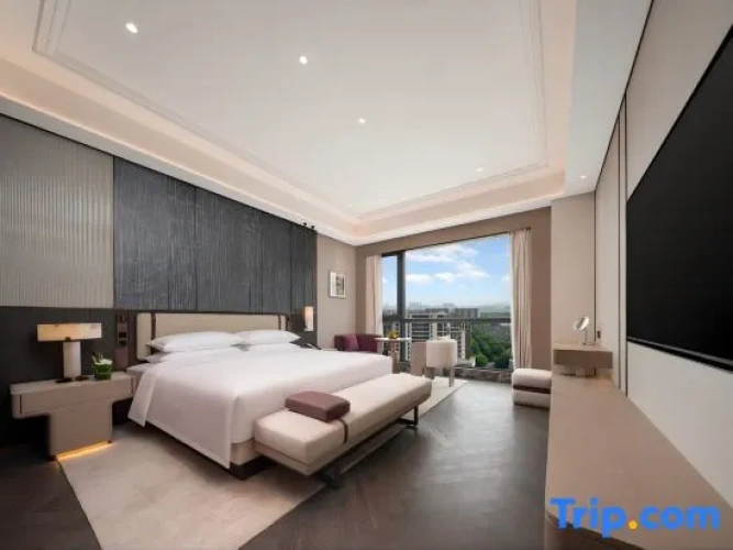 Premier Suite