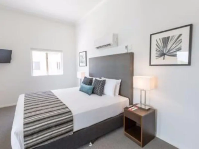 Deluxe Double Suite